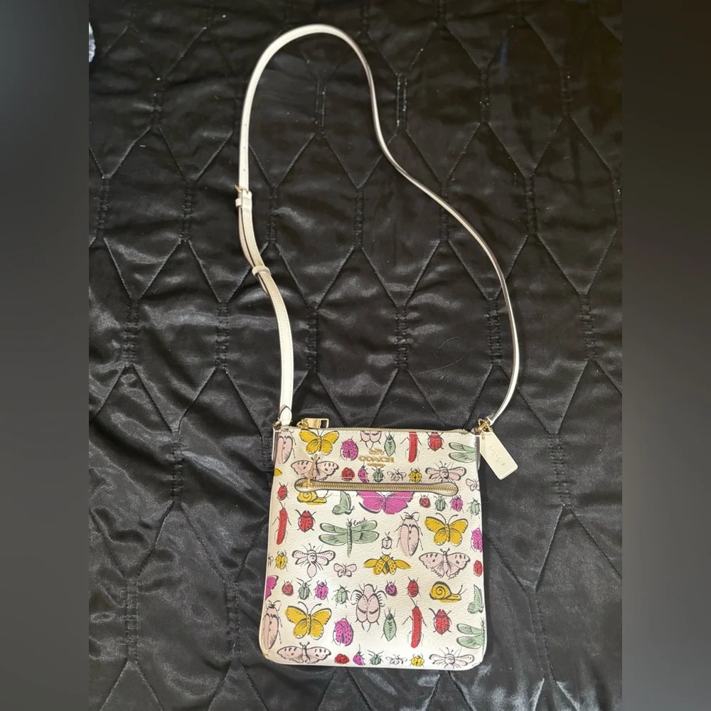 ✨ Coach Crossbody – Pre-Loved, Like New ✨ - Picture 2 of 8